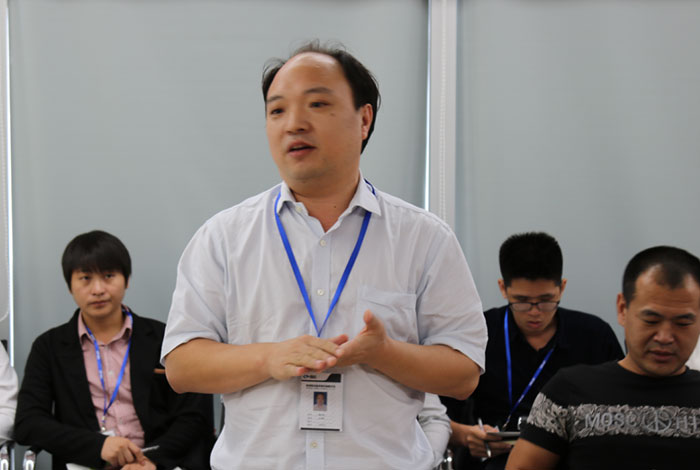 朗邁2015第三季度銷售總結(jié)大會暨培訓(xùn)會議圓滿閉幕-4.jpg